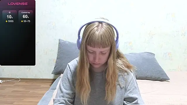 June shy0 online show from 07/08/26, 06:51
