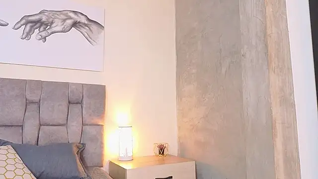 Emma gatess online show from 06/03/26, 11:46