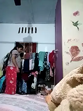 Snapshot of Queen_suman chatting on 12/03/24, 08:05 Queen suman online show from 12/03/24, 08:05