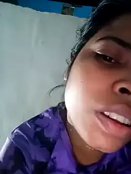 Snapshot of Queen_suman chatting on 12/28/24, 02:21 Queen suman online show from 12/28/24, 02:21