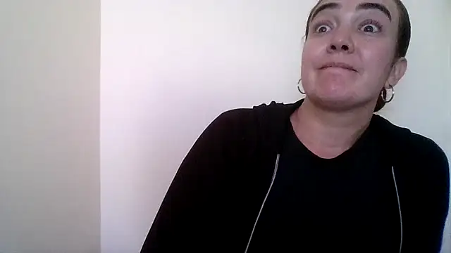 skayhot  online show from 05/20/26, 01:39