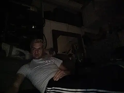 Dreagon79 online show from 06/04/26, 07:25