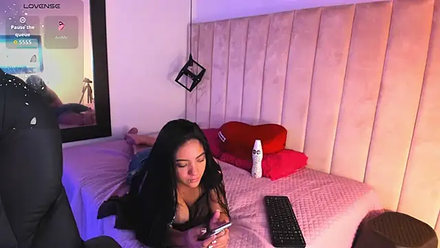 miichael black online show from 11/21/25, 09:24