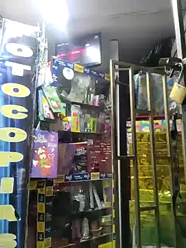 Snapshot of Edged_Hot69 chatting on 02/06/25, 12:43 Edged Hot69 online show from 02/06/25, 12:43