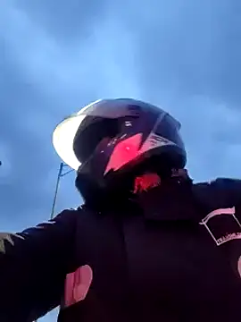 Snapshot of Edged_Hot69 chatting on 03/21/25, 10:50 Edged Hot69 online show from 03/21/25, 10:50