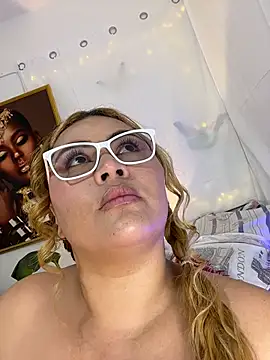 AshleyVXo online show from 06/18/26, 03:40