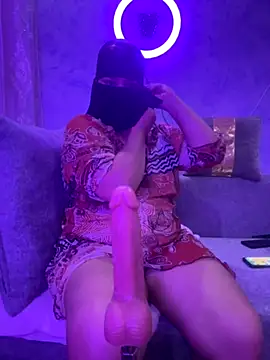 Cat Sharisa online show from 09/10/25, 08:47