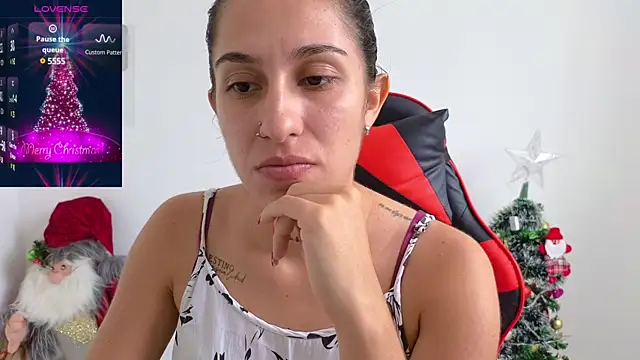 Snapshot of tammyandrade_ chatting on 12/19/24, 02:13 tammyandrade online show from 12/19/24, 02:13