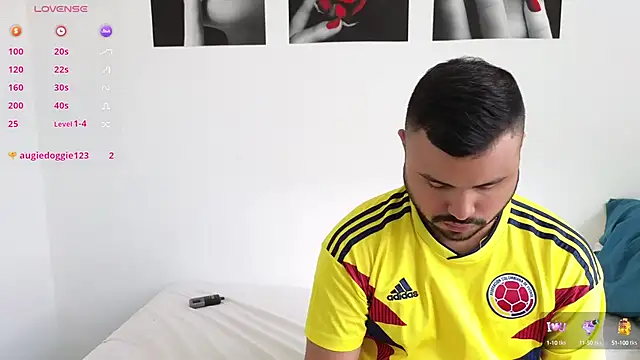 Snapshot of tammyandrade_ chatting on 03/20/25, 03:36 tammyandrade online show from 03/20/25, 03:36