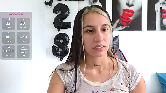 Snapshot of tammyandrade_ chatting on 10/08/25, 03:31 tammyandrade online show from 10/08/25, 03:31