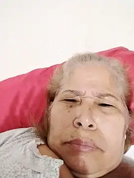 girl amada online show from 10/16/25, 03:18