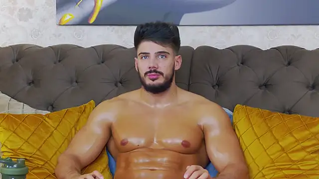 Snapshot of DustinKeent chatting on 12/03/24, 12:02 DustinKeent online show from 12/03/24, 12:02