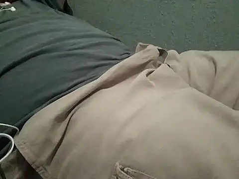 Snapshot of mfreitas005 chatting on 12/19/24, 01:18 mfreitas005 online show from 12/19/24, 01:18