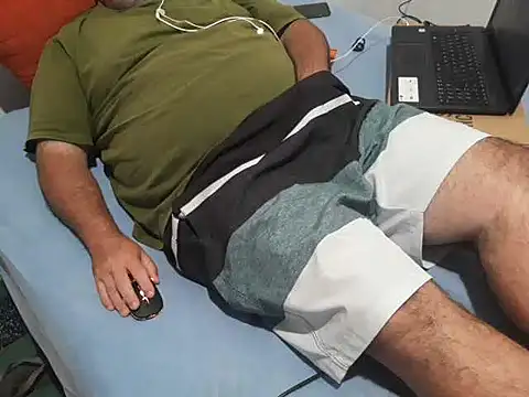 Snapshot of mfreitas005 chatting on 01/10/25, 12:27 mfreitas005 online show from 01/10/25, 12:27