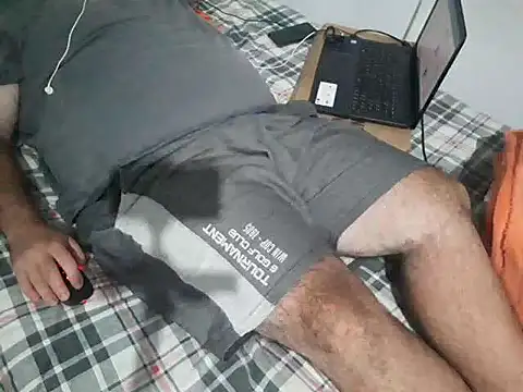 Snapshot of mfreitas005 chatting on 01/23/25, 01:08 mfreitas005 online show from 01/23/25, 01:08