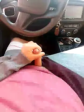 Snapshot of mfreitas005 chatting on 09/11/25, 10:26 mfreitas005 online show from 09/11/25, 10:26