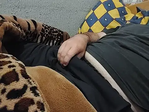 Snapshot of mfreitas005 chatting on 10/30/25, 11:49 mfreitas005 online show from 10/30/25, 11:49