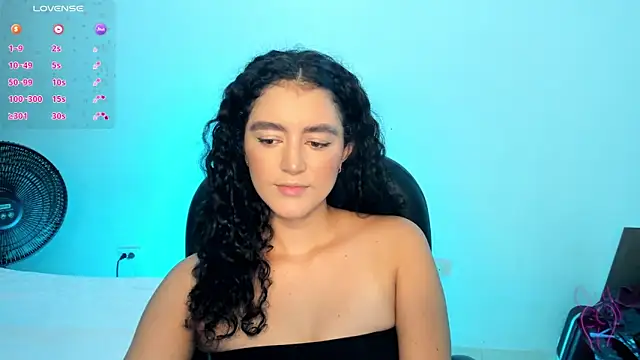 Snapshot of Adhara-zanne chatting on 06/21/26, 10:45 Adhara-zanne online show from 06/21/26, 10:45