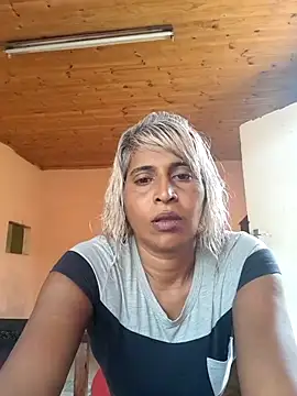 Goodgirlsue 77 online show from 02/24/25, 10:37