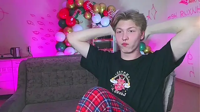 TheMikeSever online show from 12/26/24, 09:15