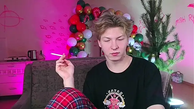 TheMikeSever online show from 12/29/24, 06:38