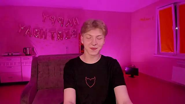 TheMikeSever online show from 03/18/25, 02:26