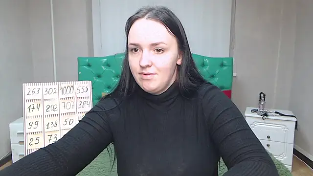 IsabelBlackberry online show from 01/20/25, 09:03