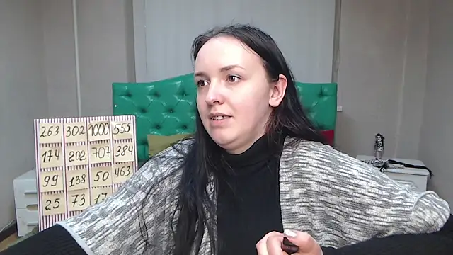 IsabelBlackberry online show from 01/20/25, 12:07