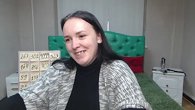 IsabelBlackberry online show from 01/20/25, 03:07