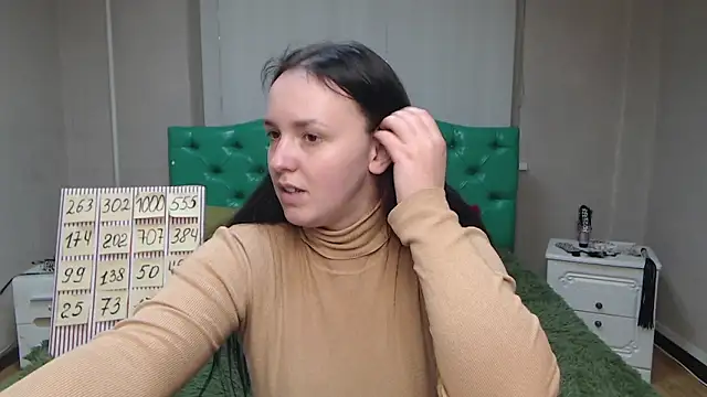 IsabelBlackberry online show from 01/22/25, 03:18