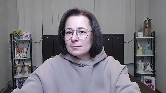 Snapshot of MarieSho chatting on 02/07/25, 07:18 MarieSho online show from 02/07/25, 07:18