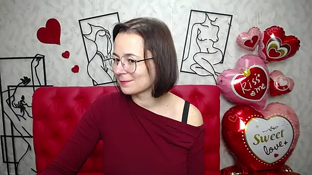 Snapshot of MarieSho chatting on 02/13/25, 03:29 MarieSho online show from 02/13/25, 03:29