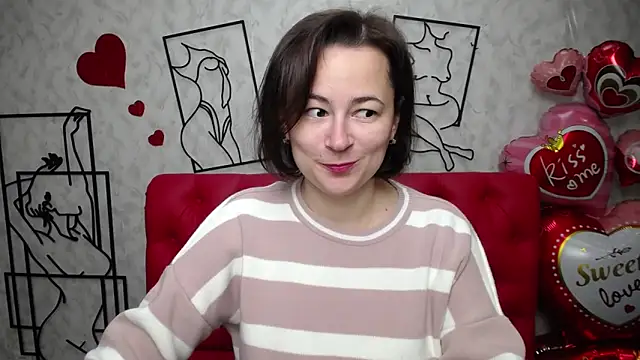 Snapshot of MarieSho chatting on 02/17/25, 10:07 MarieSho online show from 02/17/25, 10:07