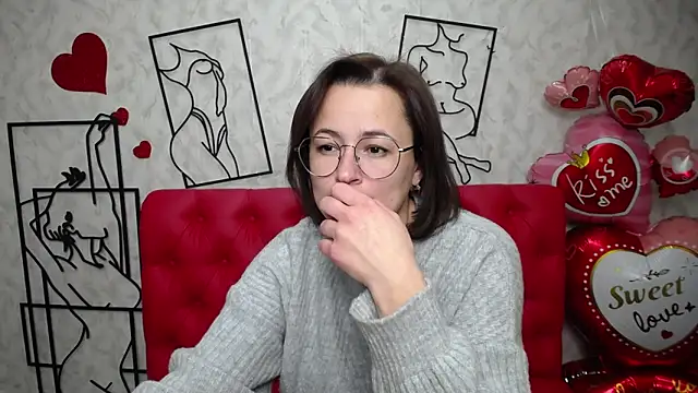 Snapshot of MarieSho chatting on 02/22/25, 12:05 MarieSho online show from 02/22/25, 12:05