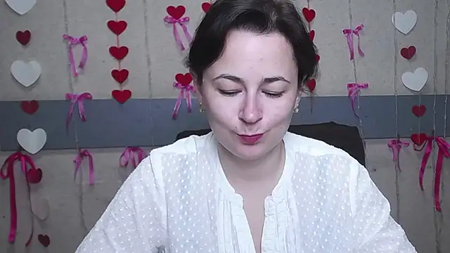 Snapshot of MarieSho chatting on 03/11/25, 09:04 MarieSho online show from 03/11/25, 09:04