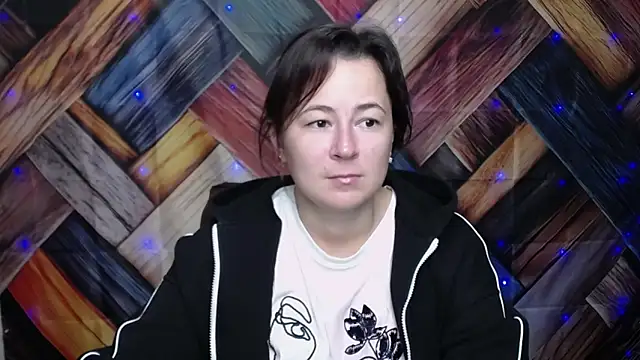 Snapshot of MarieSho chatting on 10/06/25, 06:33 MarieSho online show from 10/06/25, 06:33