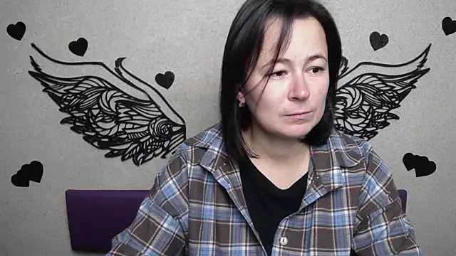 Snapshot of MarieSho chatting on 10/17/25, 06:05 MarieSho online show from 10/17/25, 06:05