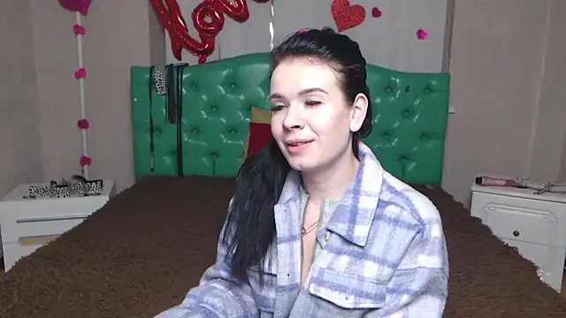 JasmineKouch online show from 02/07/26, 06:22