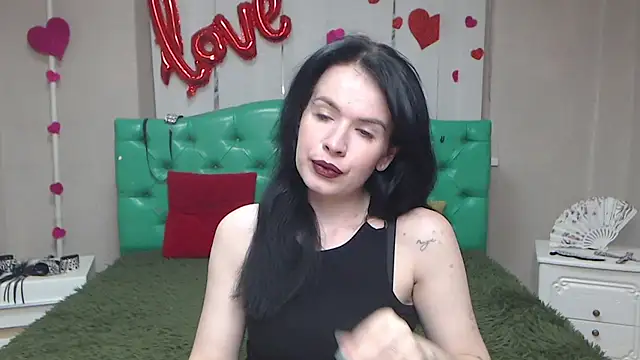 JasmineKouch online show from 05/06/26, 05:29