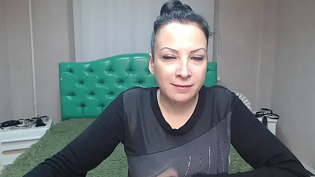 ElizabethSho online show from 12/08/24, 03:21