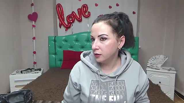 ElizabethSho online show from 02/28/26, 06:20