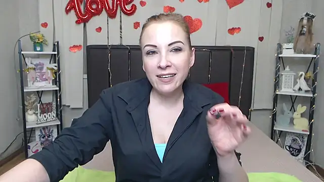 ElizabethSho online show from 04/06/26, 06:20