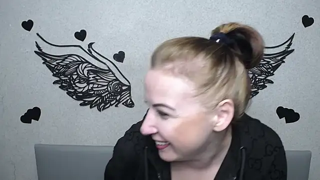 ElizabethSho online show from 05/16/26, 05:12