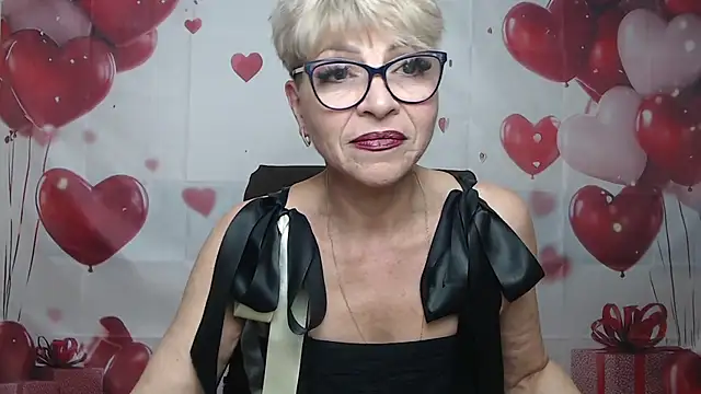 Snapshot of EllaBonito chatting on 05/16/26, 05:48 EllaBonito online show from 05/16/26, 05:48