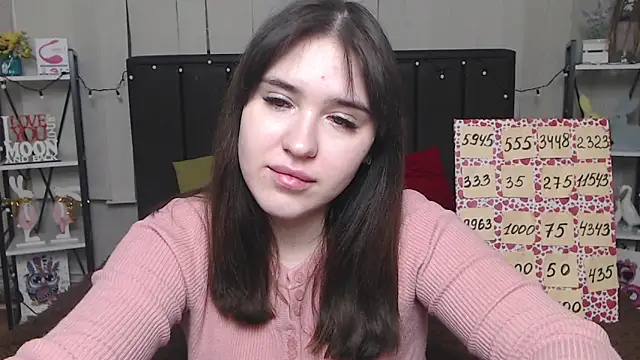 Snapshot of LauraHlot chatting on 02/06/25, 01:27 LauraHlot online show from 02/06/25, 01:27