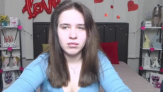 Snapshot of LauraHlot chatting on 03/09/25, 06:11 LauraHlot online show from 03/09/25, 06:11