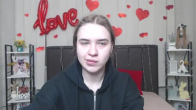 LauraHlot online show from 02/12/26, 08:59