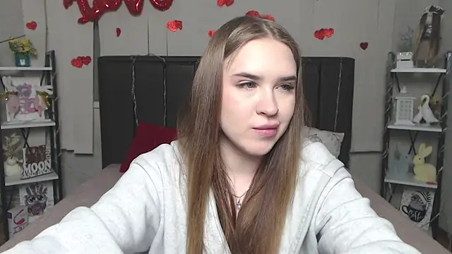 LauraHlot online show from 04/10/26, 06:34