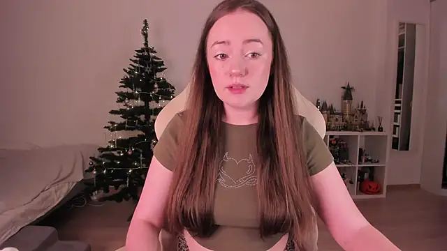 WalkingGirl online show from 12/18/25, 07:20