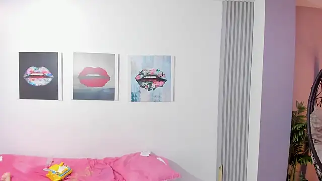 Snapshot of Sofia__rivera chatting on 02/20/25, 01:36 Sofia rivera online show from 02/20/25, 01:36